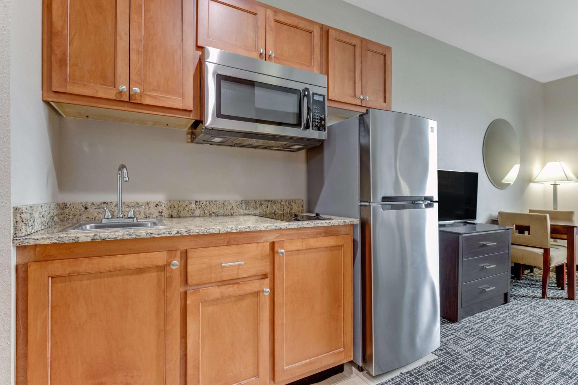 Surestay Plus Hotel By Best Western Owasso Tulsa North Екстер'єр фото