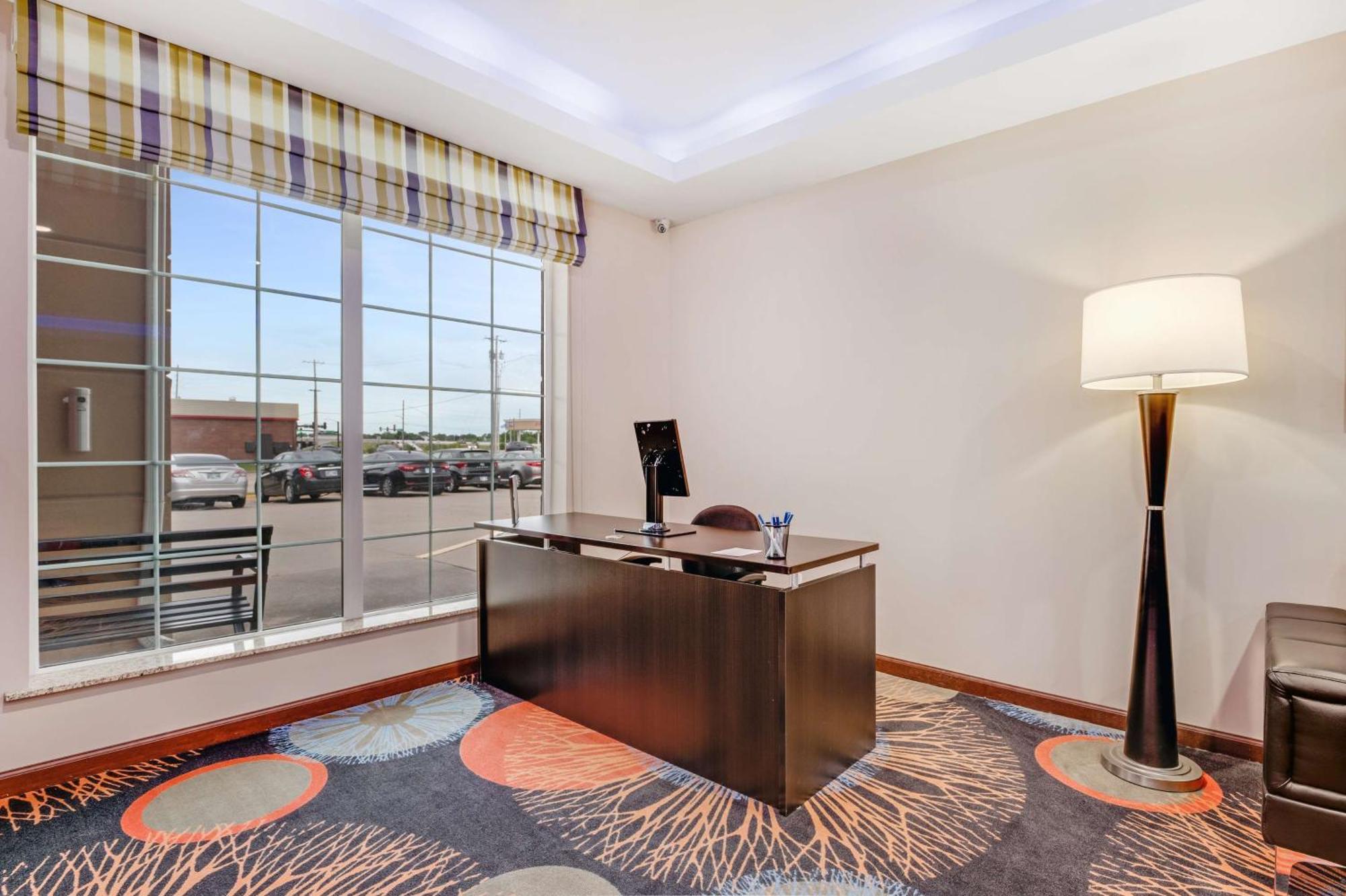 Surestay Plus Hotel By Best Western Owasso Tulsa North Екстер'єр фото